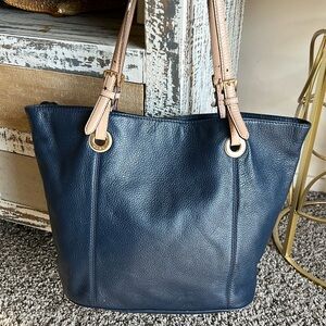 Michael Kors Jet Set Item Genuine Leather Large Tote Shoulder Bag Purse
